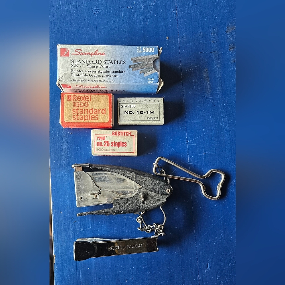 Lot of Vintage & Modern Staplers + Assorted Staples – Swingline, Rexel, Bostitch